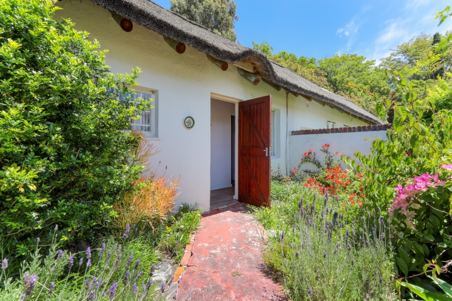 4 Bedroom Property for Sale in Constantia Western Cape